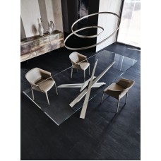 Cat. Lancer étkezőasztal