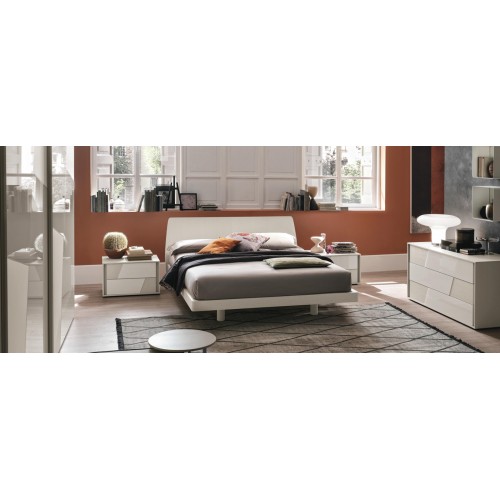 TMS. Roger franciaágy