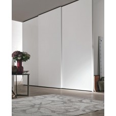 TMS. Gola tolóajtós gardrób