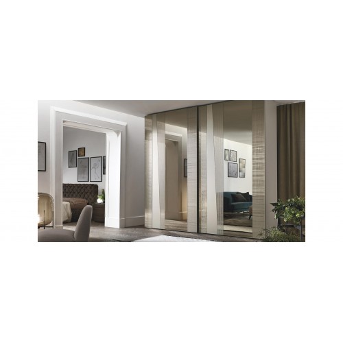 TMS. Madras tolóajtós gardrób