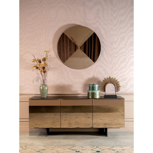 Ton. Cannetè komód