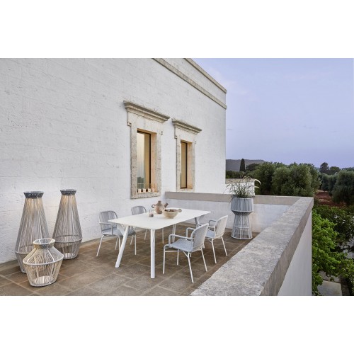 VAR. LIN. étkezőasztal