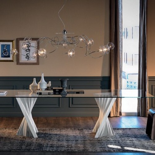 Cat. Plisset étkezőasztal